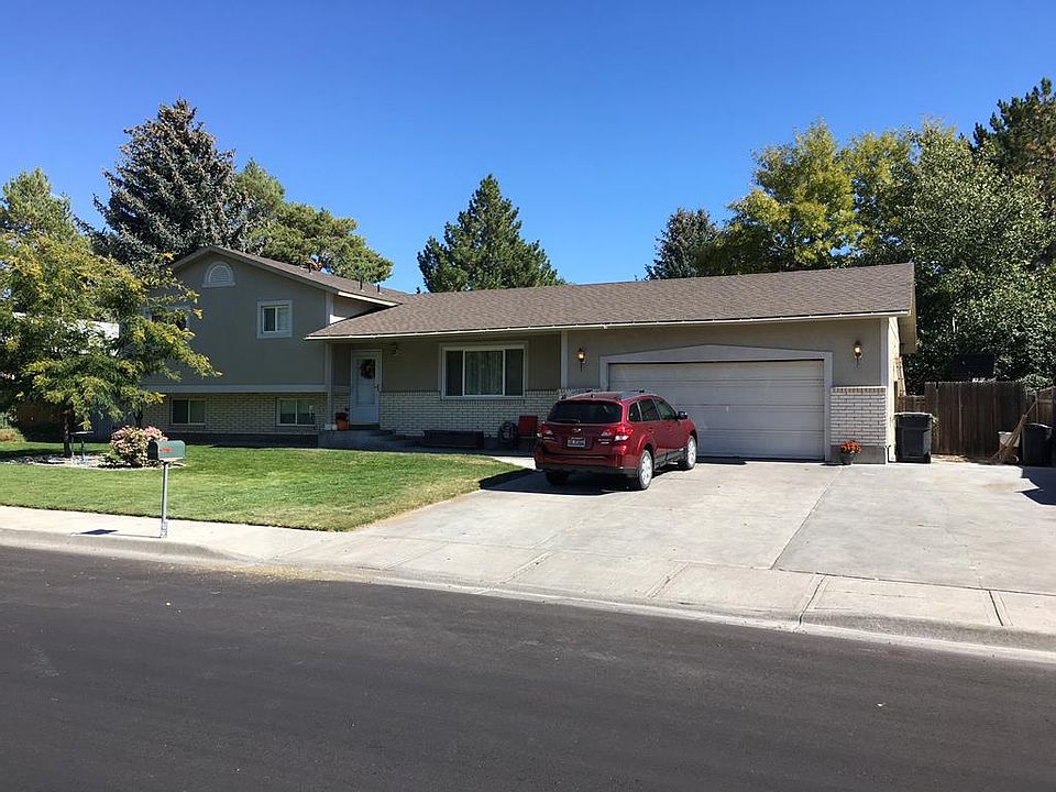 1st image of 725 Dickson Ave