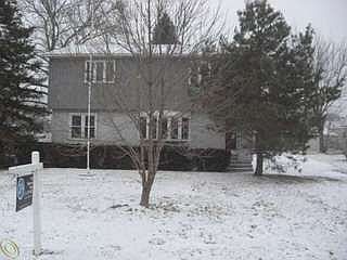 1st image of 34869 W Jefferson Ave