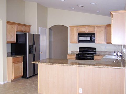 5th image of 4863 Nardini Ave