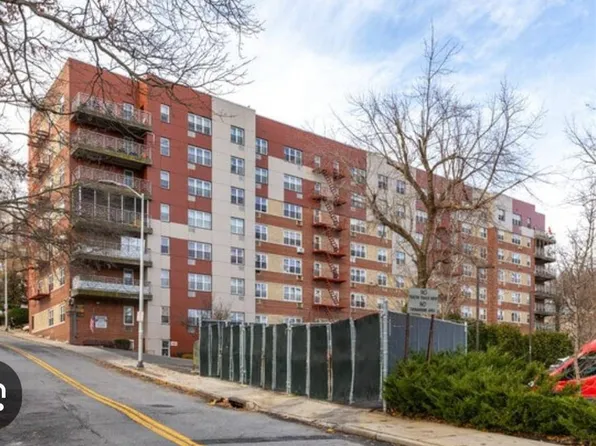 1 Balint Dr Unit :, Yonkers, NY 10710