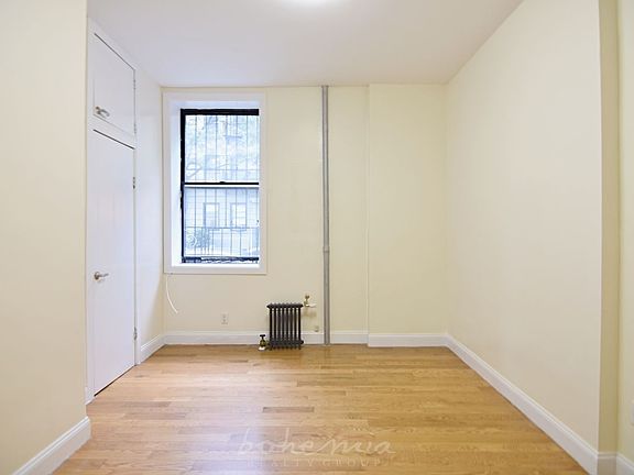4th image of 12 Pinehurst Ave APT 1c