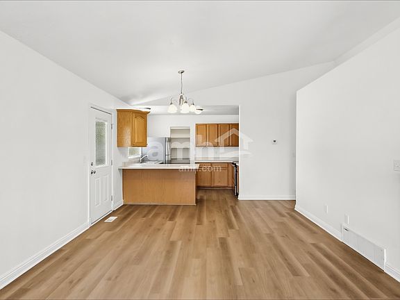 5th image of 3924 W Hammon Ln