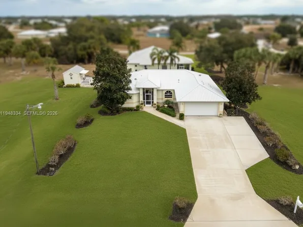 1197 April Ave, Labelle, FL 33935