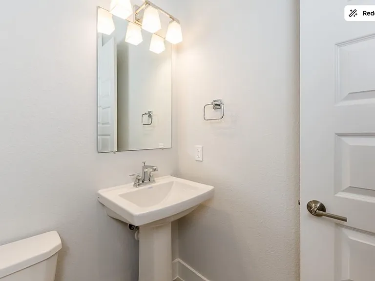 16606 W Salmon River Cir — Photo 2