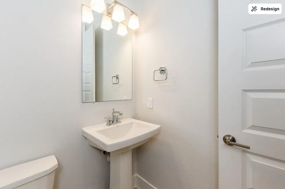 Building Photo - 16606 W Salmon River Cir