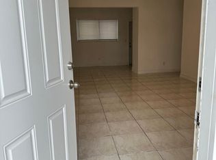 350 75th St APT 209, Miami Beach, FL 33141