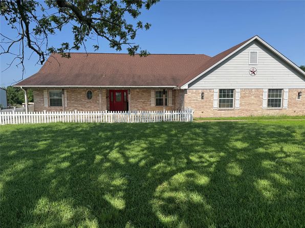 13796 County Road 318, Navasota, TX 77868
