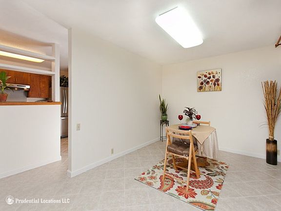 4th image of 46-48 Aliikane Pl APT 2211