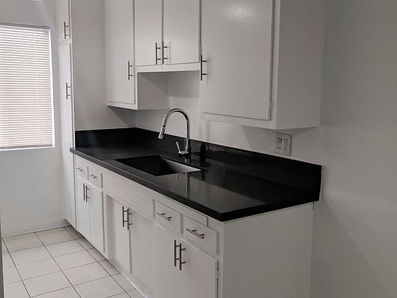 2nd image of 11940 Burbank Blvd APT 16