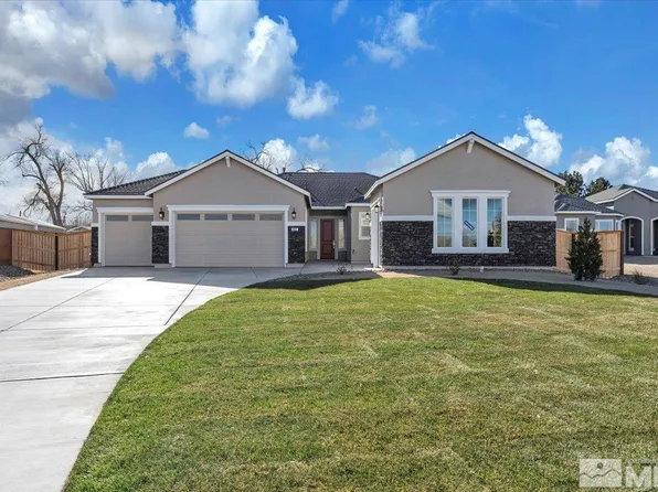 401 White Hawk Rd, Fernley, NV 89408