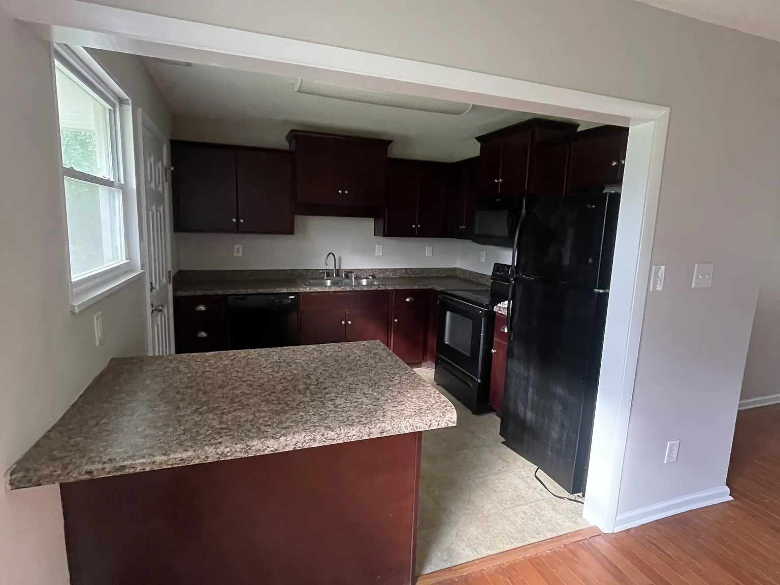 1147 Cornish St Ne - 0 — Photo 1