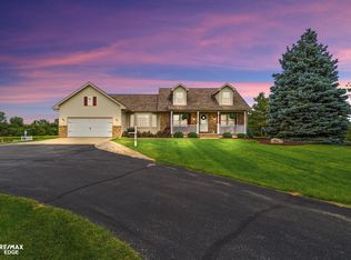3119 S Durand Rd, Durand, MI 48429