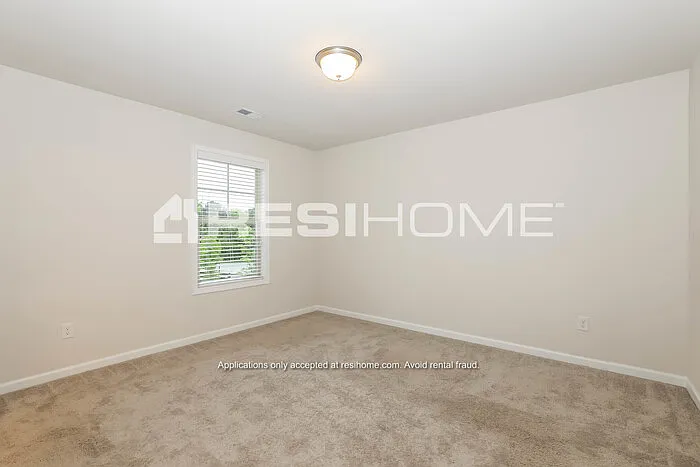 601 Verdant Crane Ct — Photo 10