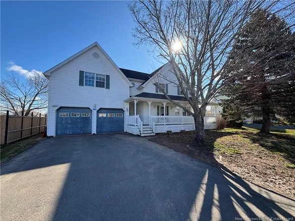 100 Tipperary St, Shediac, NB E4P 2V9