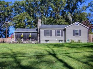 943 Ridge Rd, Newton, NJ 07860