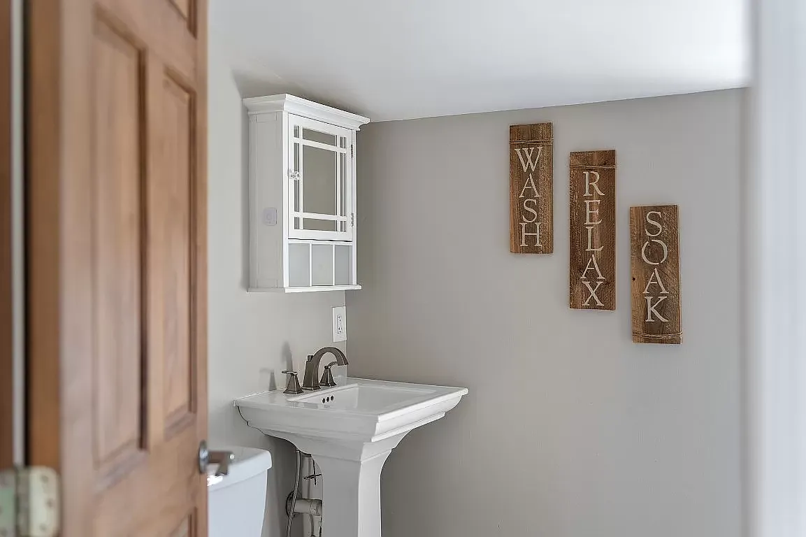 3 bed, 1460 sqft, $2,000 — Photo 3