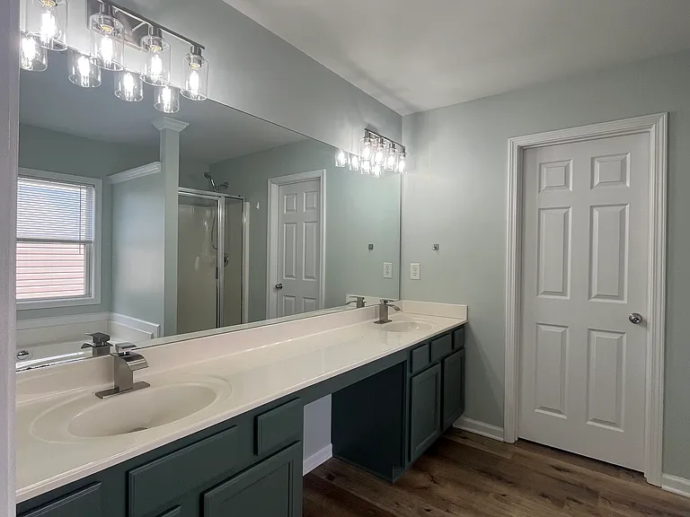 2501 Southhaven Ln — Photo 28