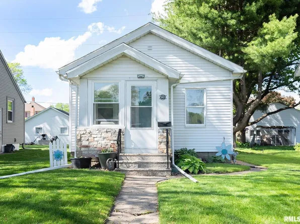 541 27th Ave, Moline, IL 61265