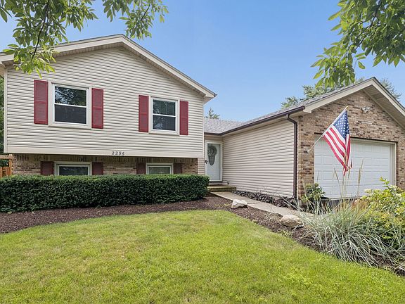 2nd image of 2296 Briarhill Dr