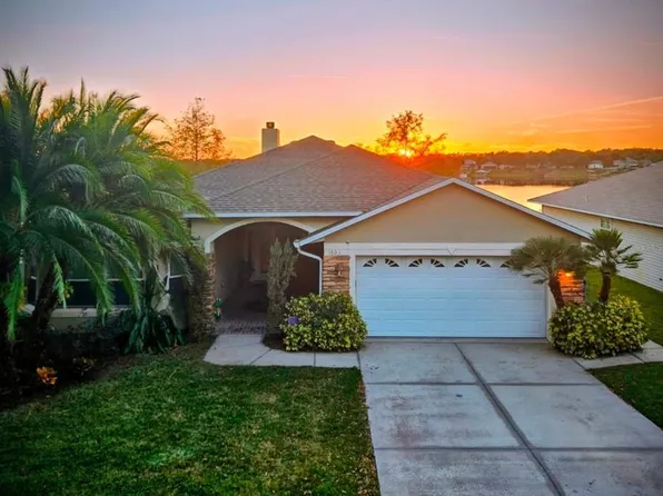 1601 Lake Villa Dr, Tavares, FL 32778