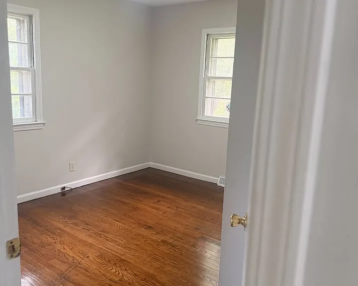 4503 Laurel Ave — Photo 2