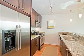 5th image of 1570 Elmwood Ave Unit 1306