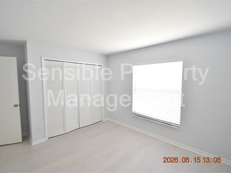 9304 Heritage Oak Ct — Photo 35