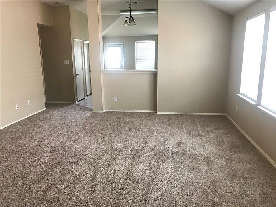 1st image of 509 Fireberry Dr