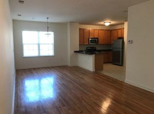 15 Hughes Cir, Parlin, NJ 08859