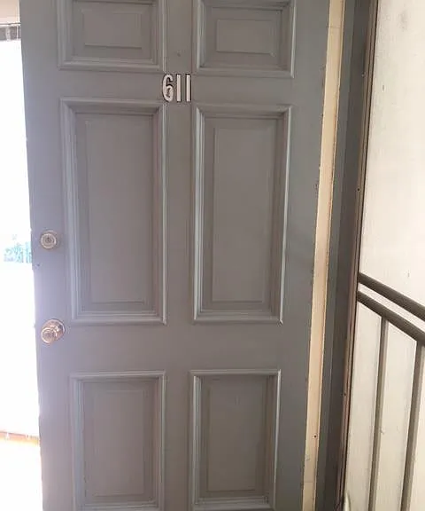 611 Kelton Ave #611 — Photo 3