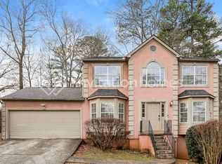 1059 Shadow Lake Dr, Lithonia, GA 30058