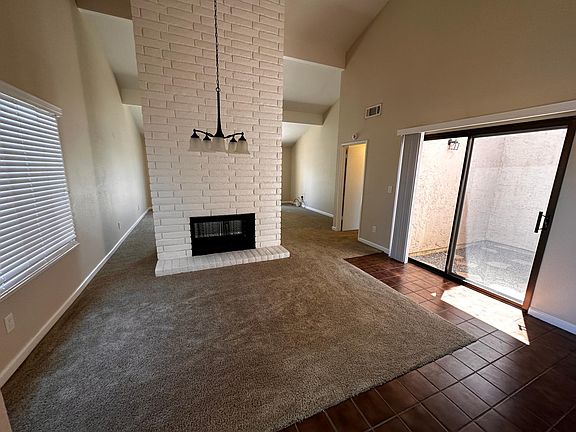 4th image of 1280 Hartford Cir