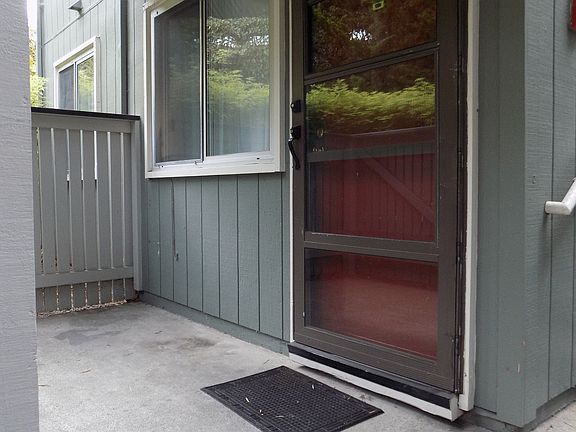 2nd image of 405 Piccadilly Pl APT 31
