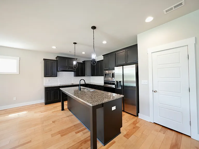 444 Beacon Ridge Blvd — Photo 4