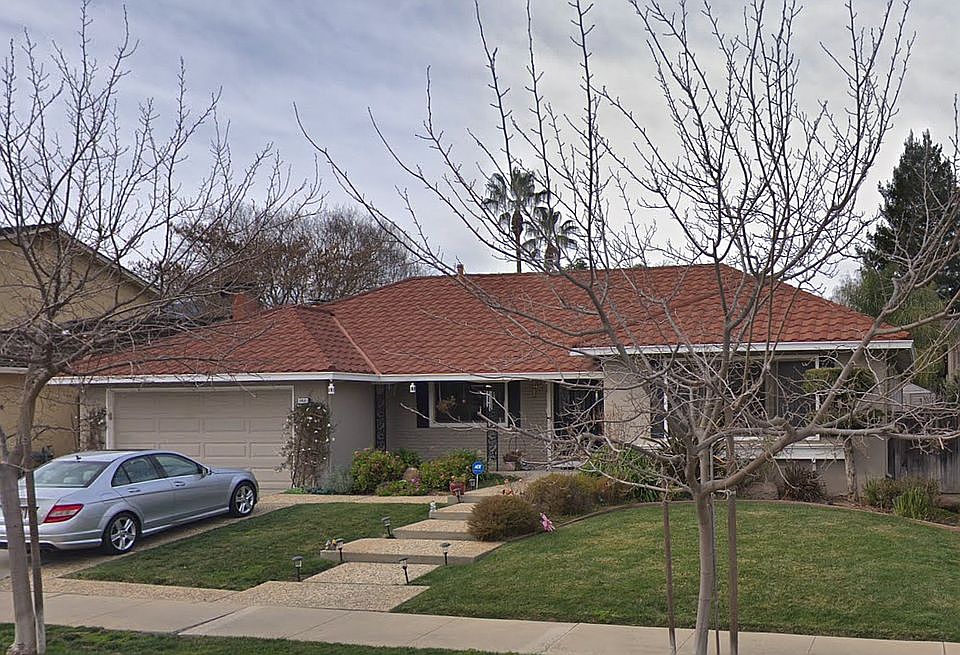 1st image of 1011 Shadow Brook Dr