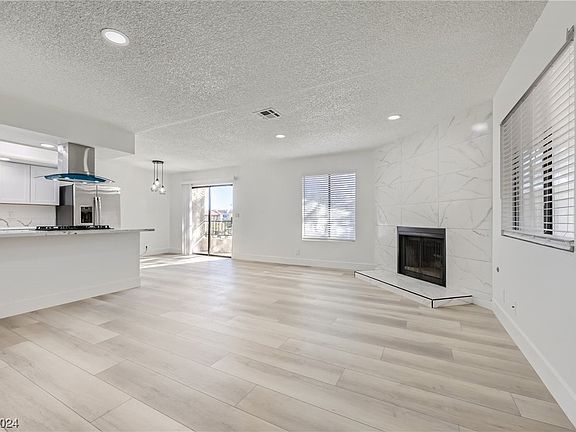 2nd image of 1498 Tamareno Cir #C