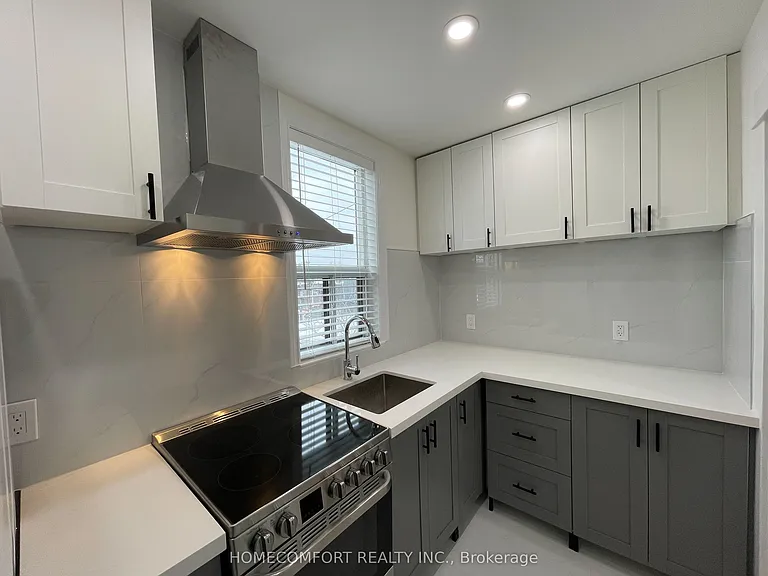 33 Strathmore Blvd #UPPER — Photo 5