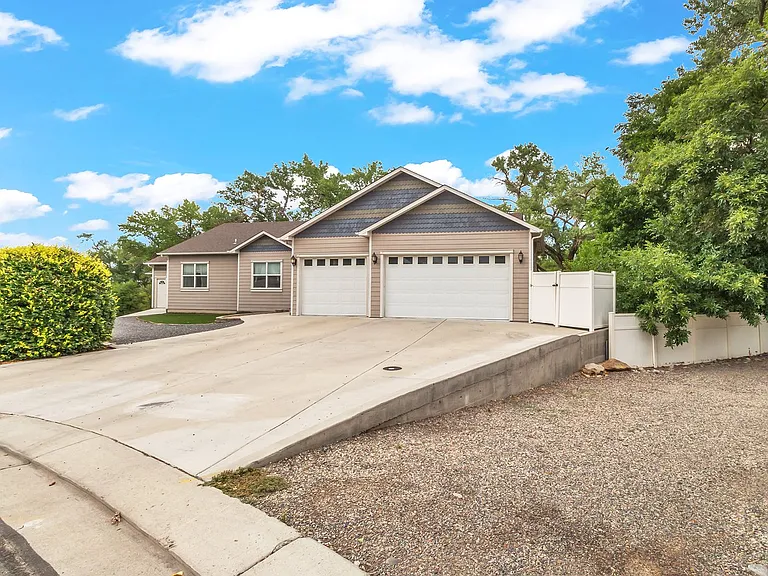 2245 Idella Ct — Photo 7