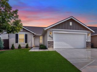 2232 N Greenville Ave, Kuna, ID 83634