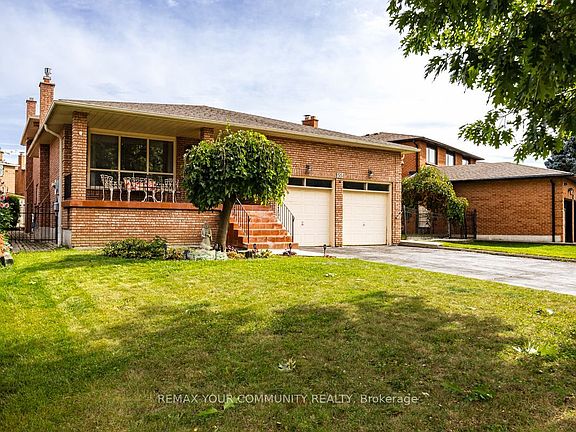 2nd image of 55 Thistle Ridge Dr