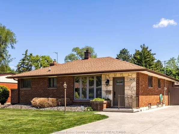2632 Everts Ave, Windsor, ON N9E 2V1