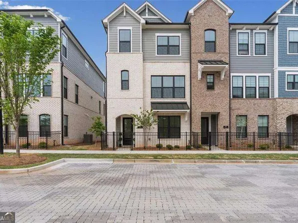 285 Walker Ave, Roswell, GA 30076