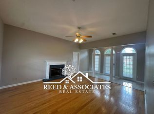 8271 Floral Springs Dr, Cordova, TN 38016