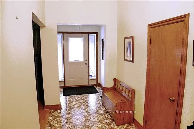 5 bed, $4,000 — Photo 3