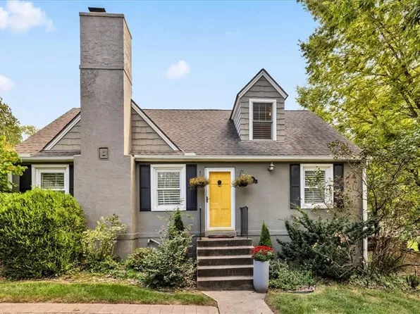 4135 NW Willow Dr, Kansas City, MO 64116