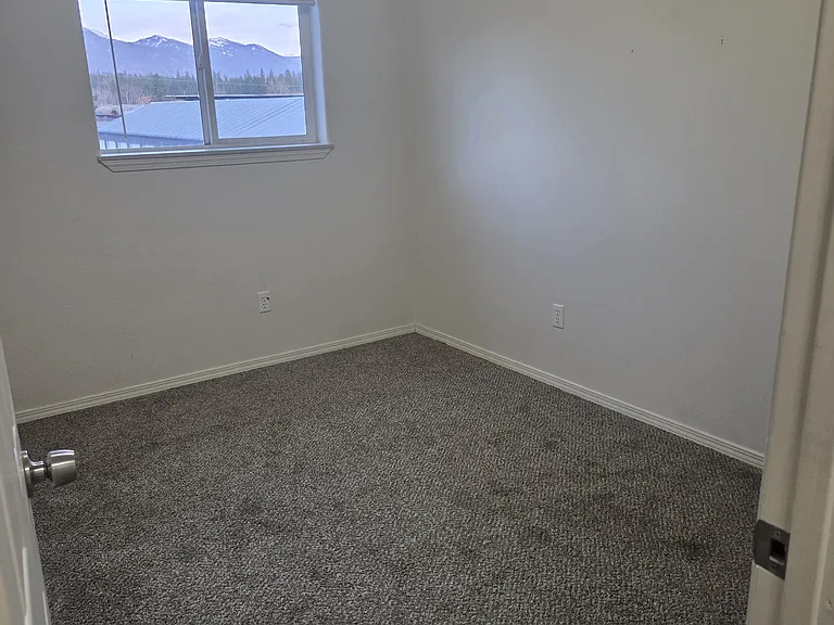 2983 Roosevelt Rd #4 — Photo 9