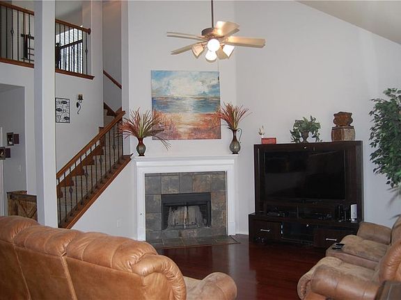 5th image of 3109 Ocean Dr