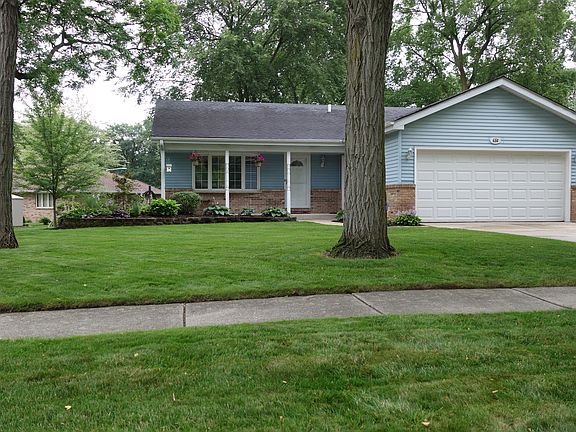 2nd image of 436 Aspen Dr
