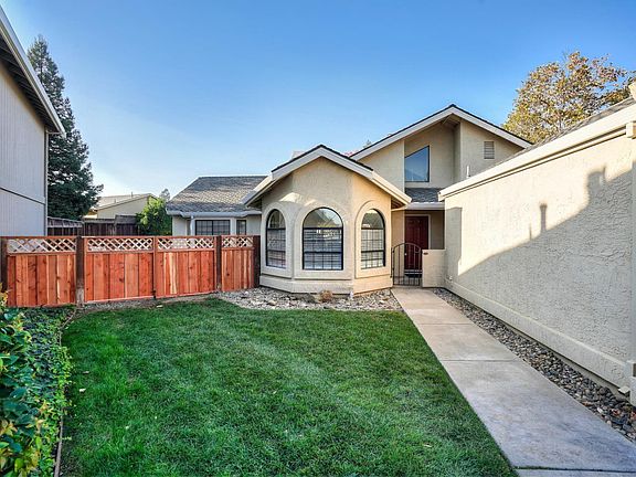 2nd image of 2180 Bayo Claros Cir