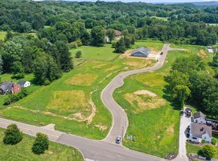 121 Faith Ln, Granville, OH 43023